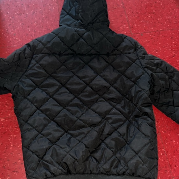 Woman’s winter jacket - Picture 2 of 2